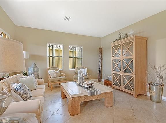4th image of 1726 Sarazen Pl