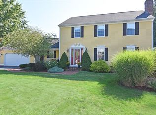 9 N Pasture Ln, South Kingstown, RI 02879