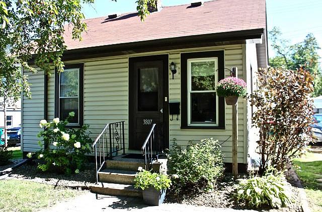 1st image of 3807 Main St NE