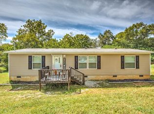 555 Cherokee Ave, Clinton, TN 37716