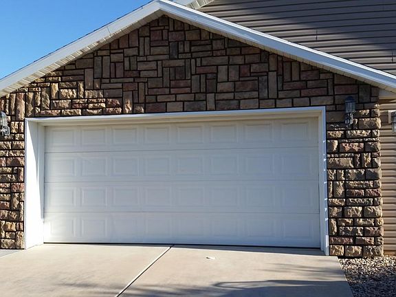 Outside/Garage