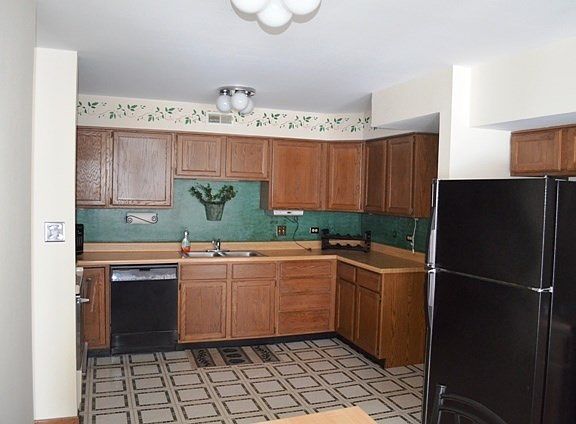 4th image of 9949 Treetop Dr APT 3305