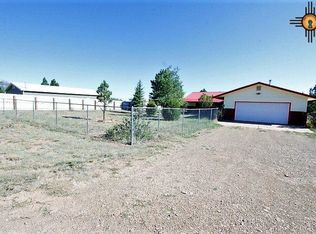 17 Cardinal Ln, Raton, NM 87740