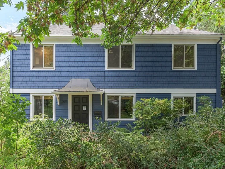 369 W D St — Photo 1