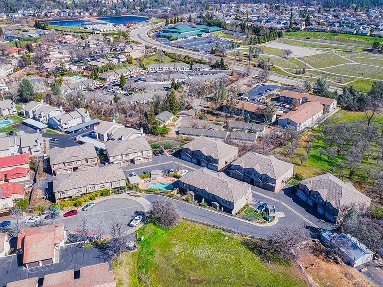 Ridgestone Villas - 870 Mission Sierra — Photo 18