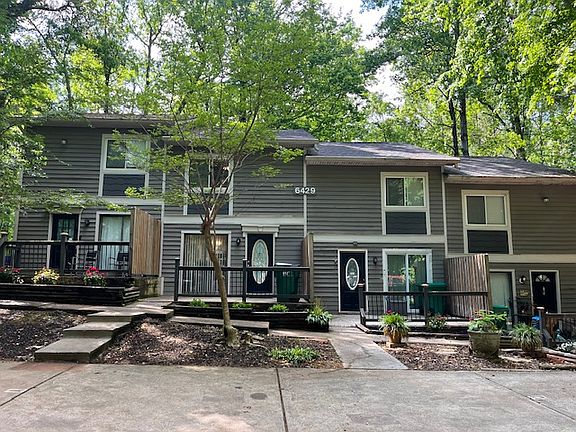 Front of building - Units A-D