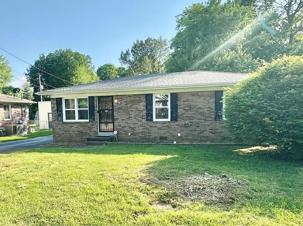 403 Apache Dr, Hopkinsville, KY 42240