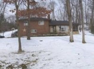 5763 Middle Run Rd NW, Dover, OH 44622