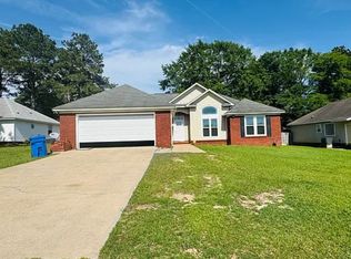 301 Mill Creek Cir, Dothan, AL 36305