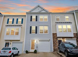 122 Woodside Dr, Morgantown, WV 26508