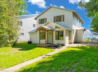 7758 Rest Haven Ct, Lakeport, MI 48059