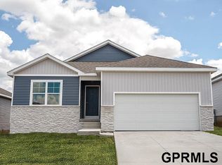 13601 Read St, Omaha, NE 68142
