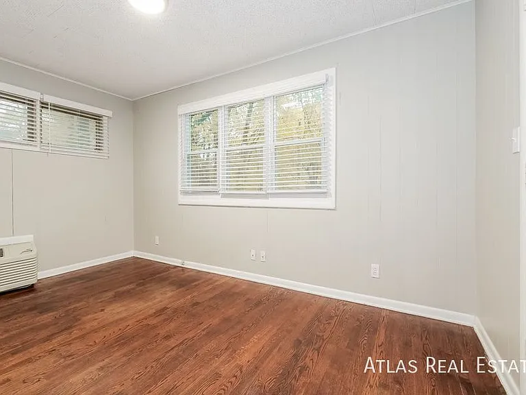 3902 W 72nd Ter — Photo 20