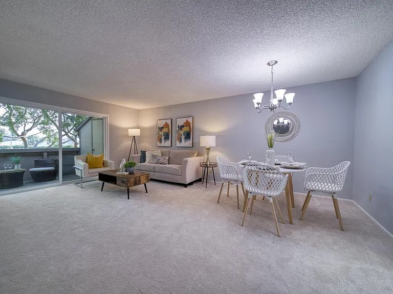 1178 N Abbott Ave — Photo 5