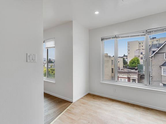 4th image of 2899 Jackson St APT 10
