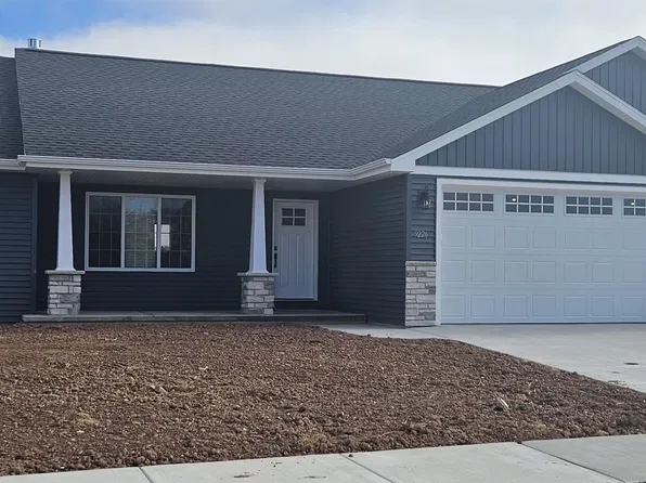 N9226 Homestead Ln, Appleton, WI 54915