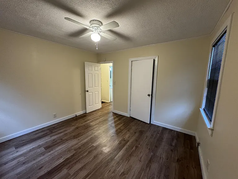 1782 Eveline Ave — Photo 10