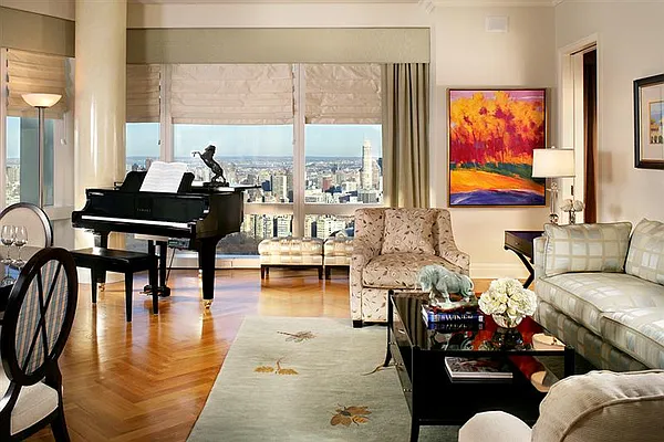 Rented by Mercedes Berk | media 25