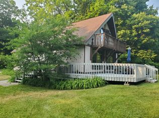2920 Regner Rd, McHenry, IL 60051
