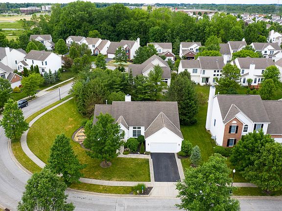 2nd image of 4548 Dover Commons Ct