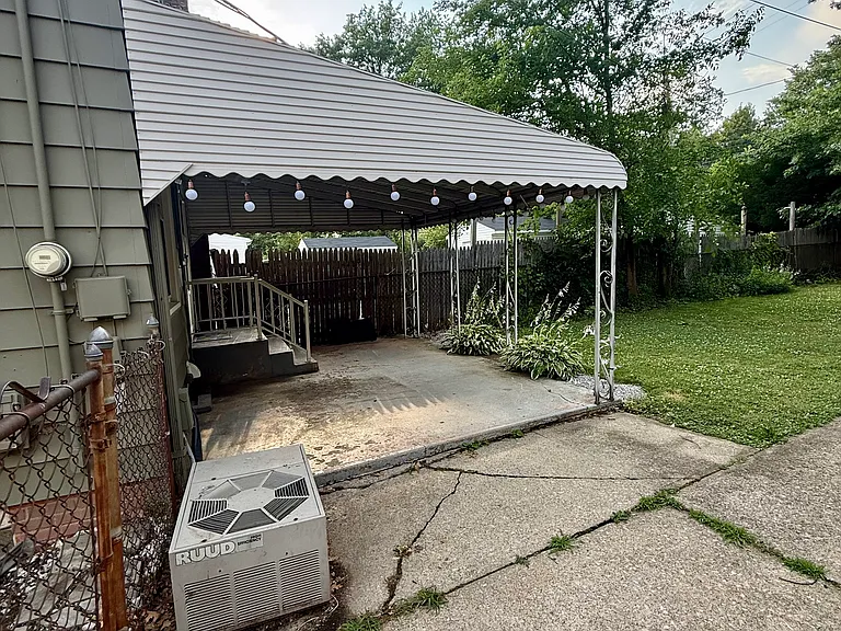 14014 Gramatan Ave — Photo 3