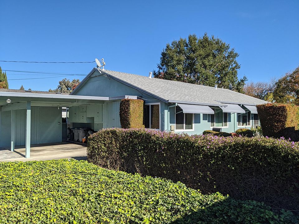 1st image of 211 Escuela Ave #A