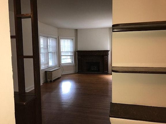 Living Room/ Hall