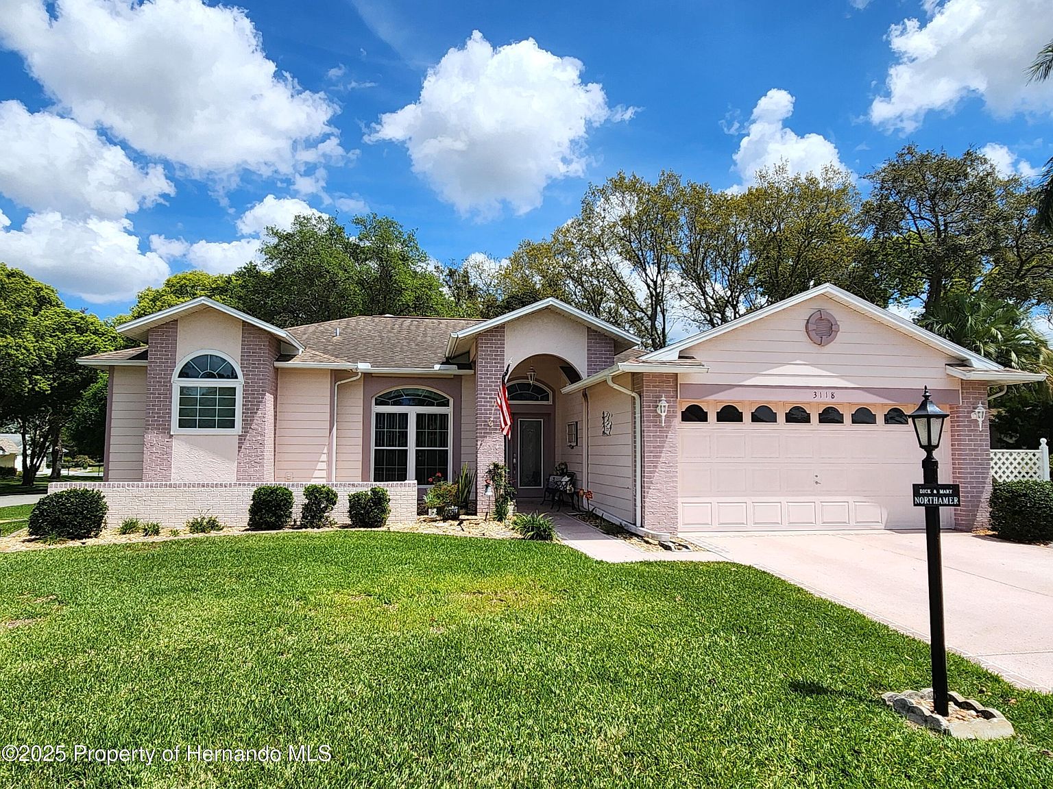 新品未使用 House on the Hill (Flower Stripe) Hill House Home - Women's The Maisie Dress