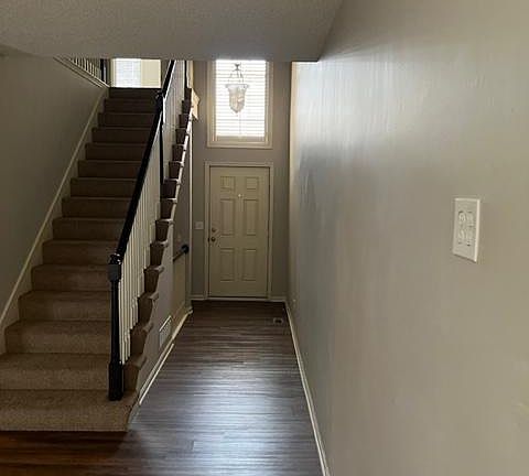 2nd image of 13116 Everett Ct