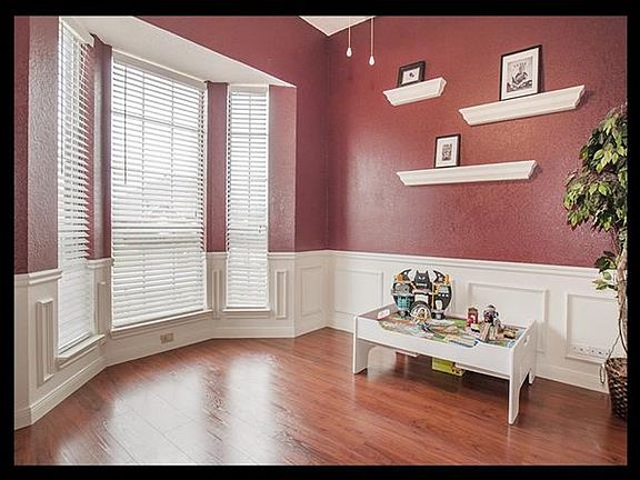 5th image of 2306 Woodglen Dr