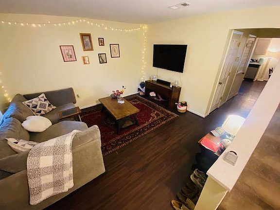 5th image of 164 E University Dr APT J201