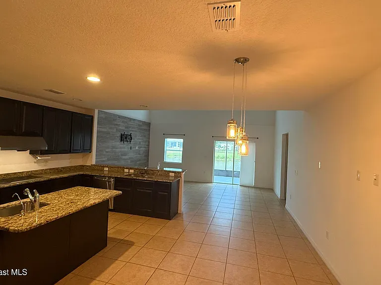 4121 Masira Ct — Photo 3