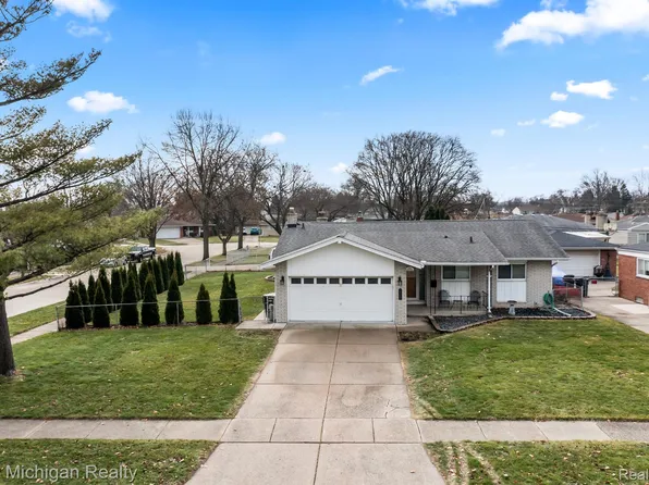 12240 Corvair Dr, Sterling Heights, MI 48312