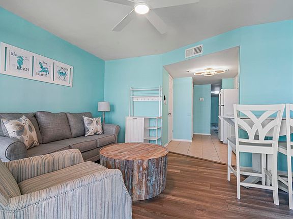 4th image of 920 N Waccamaw Dr. #2106