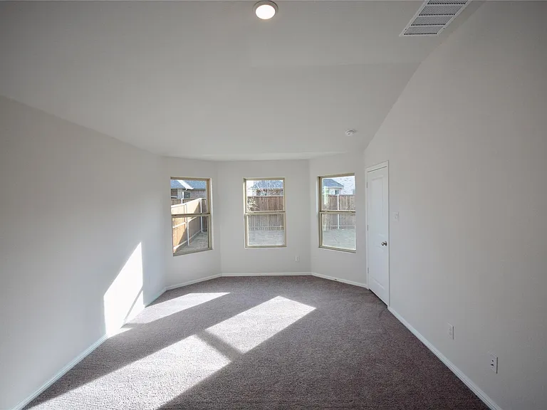 6122 Heron Dr — Photo 7