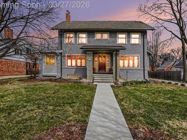 1235 Yorkshire Rd, Birmingham, MI 48009