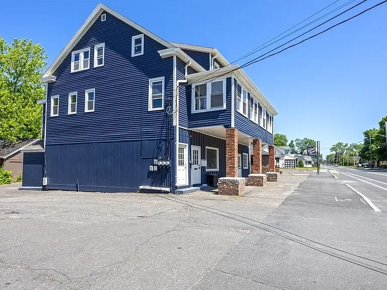 318 Newton St #1 — Photo 4