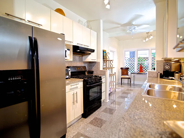 Kitchen and Breakfast Nook