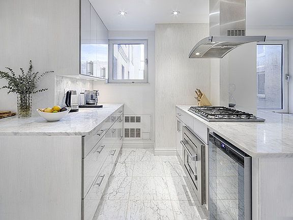 5th image of 106 Central Park S #17EF