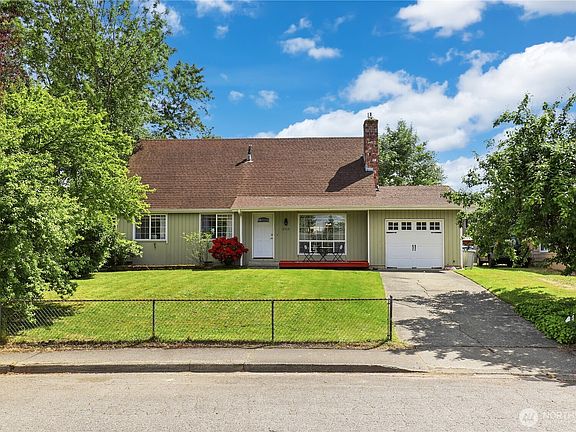 2nd image of 12519 SE 277th Place