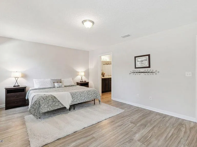 13543 Saddlewood Pkwy — Photo 16