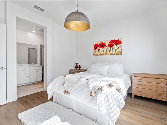 4th image of 6589 Primavera Ln