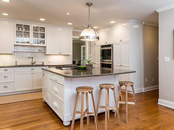 833R Hollow Tree Ridge Road