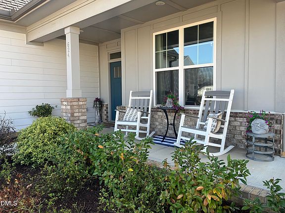 3rd image of 624 Marion Hills Way