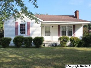 204 Main St, Fyffe, AL 35971