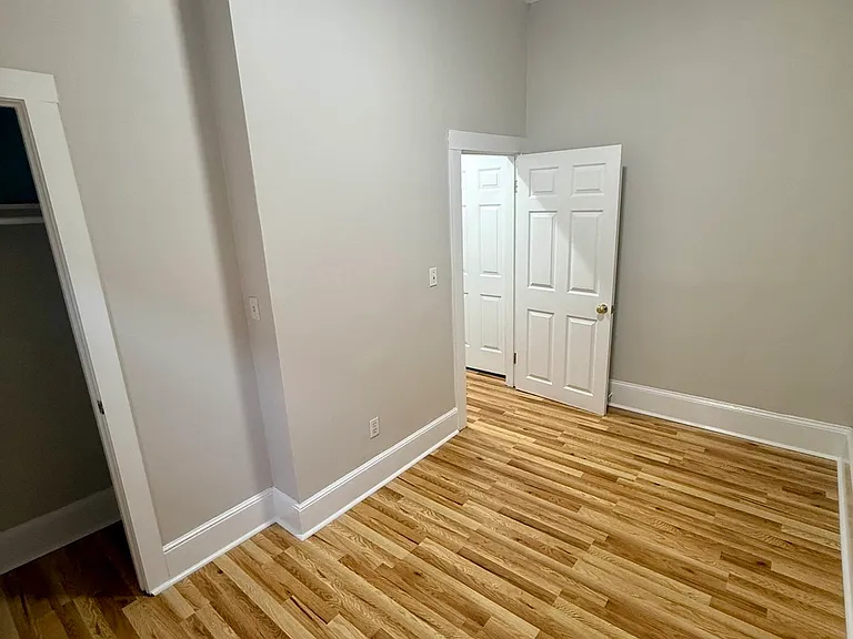 10 Fairfield St #3 — Photo 7