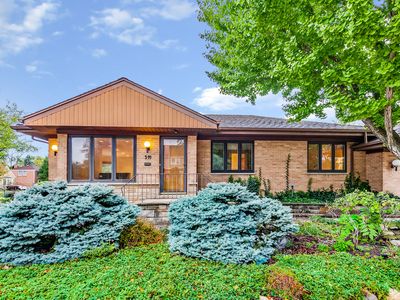 319 S Pine St, Mount Prospect, IL, 60056