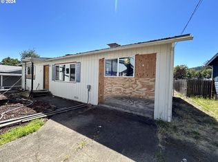 3100 NE Johnson St, Roseburg, OR 97470