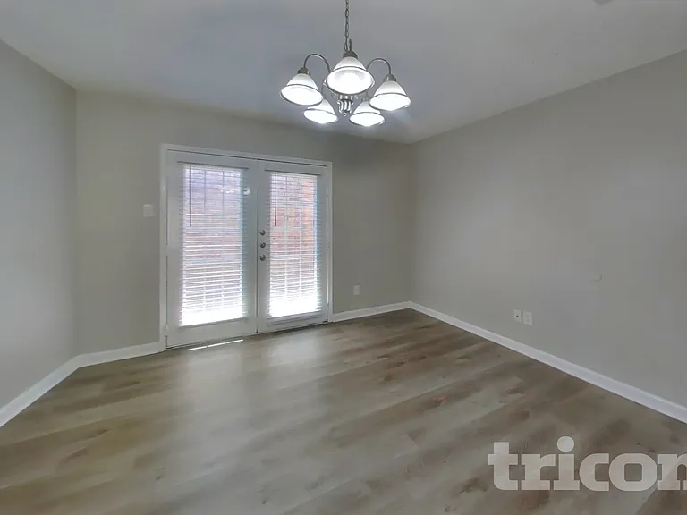 16027 Hidden Acres Dr — Photo 5