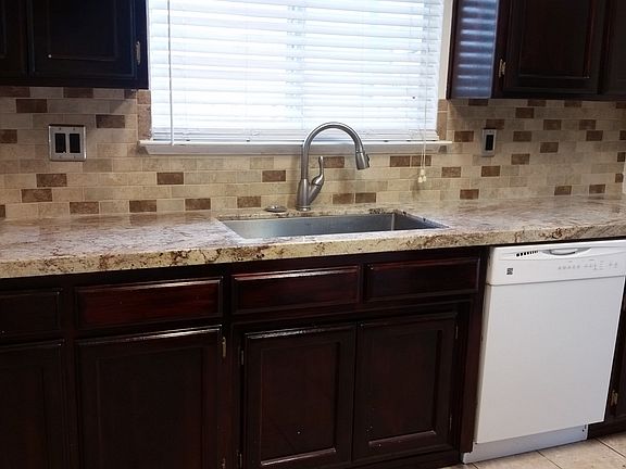 4th image of 609 Chana Way